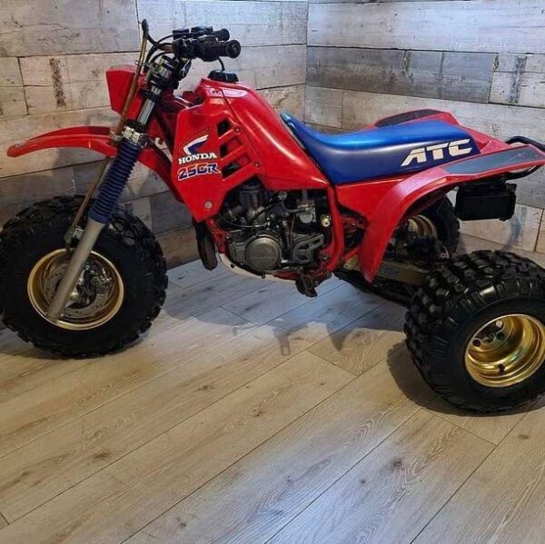 Honda 250r 1986. - Image 3