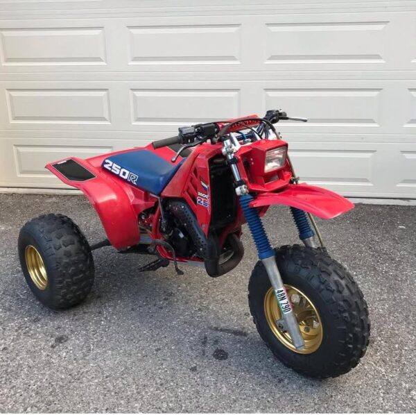1985 atc250r - Image 2